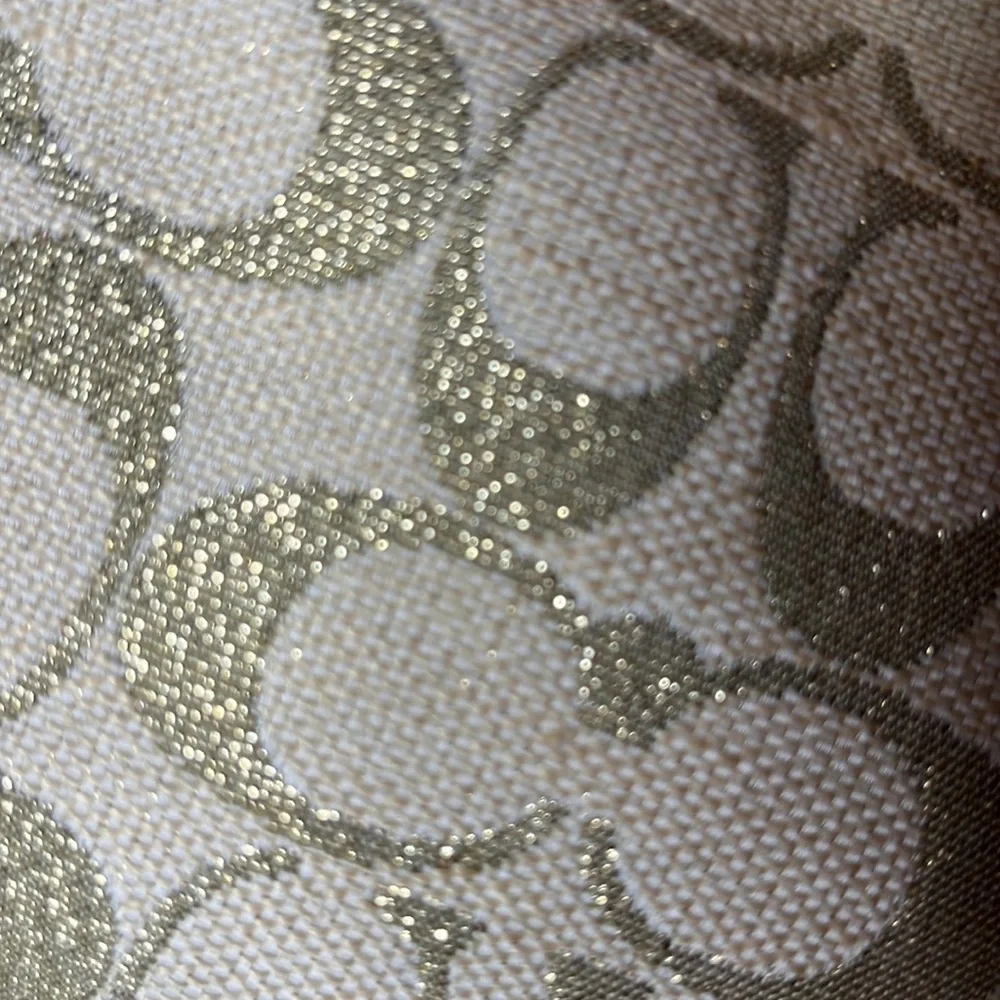 Coach - Picture 11 of 11